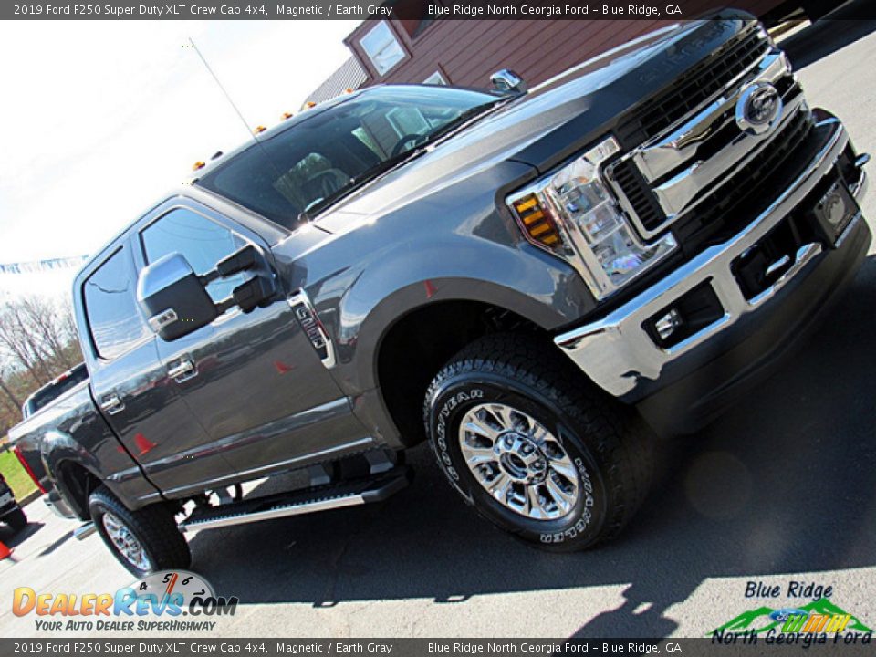 2019 Ford F250 Super Duty XLT Crew Cab 4x4 Magnetic / Earth Gray Photo #33