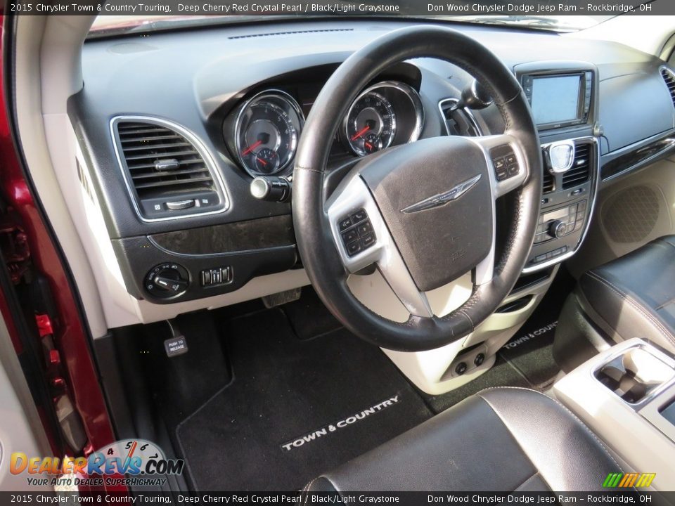 2015 Chrysler Town & Country Touring Deep Cherry Red Crystal Pearl / Black/Light Graystone Photo #30