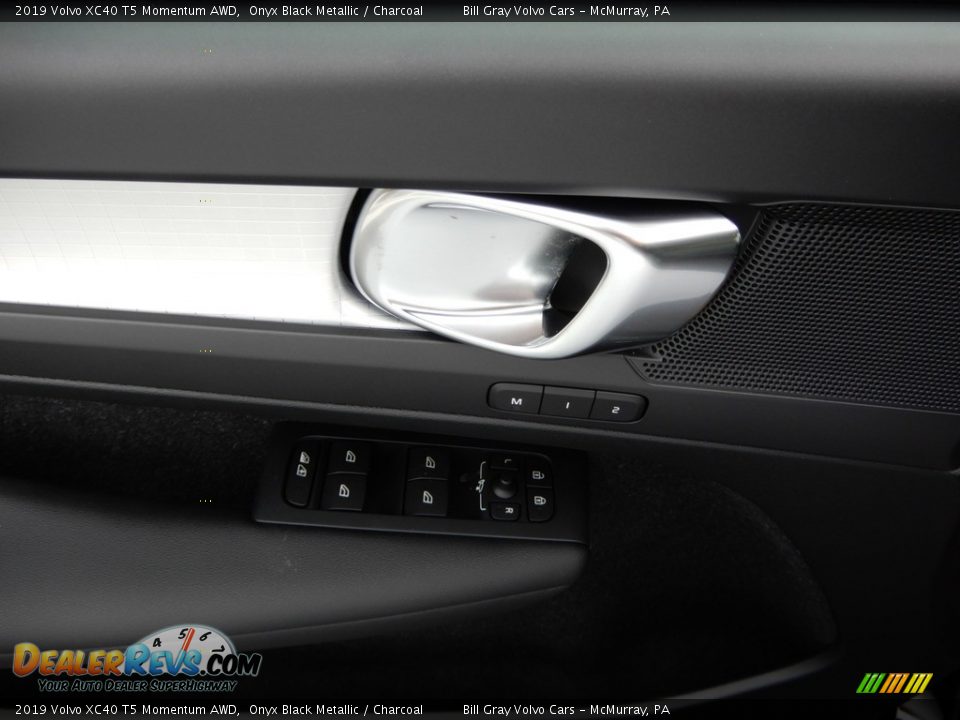 2019 Volvo XC40 T5 Momentum AWD Onyx Black Metallic / Charcoal Photo #10