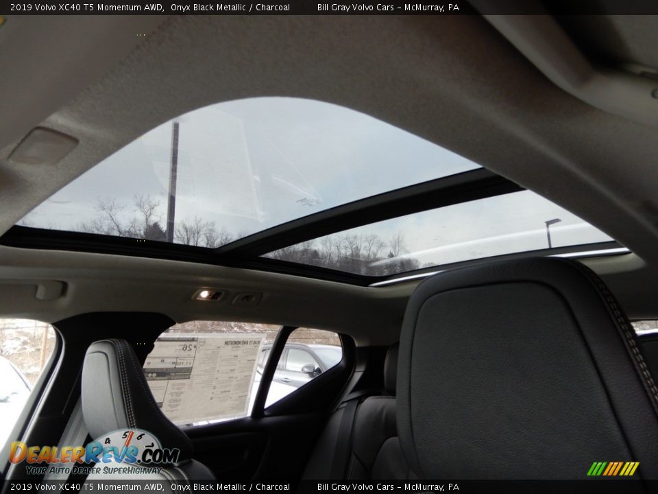2019 Volvo XC40 T5 Momentum AWD Onyx Black Metallic / Charcoal Photo #12