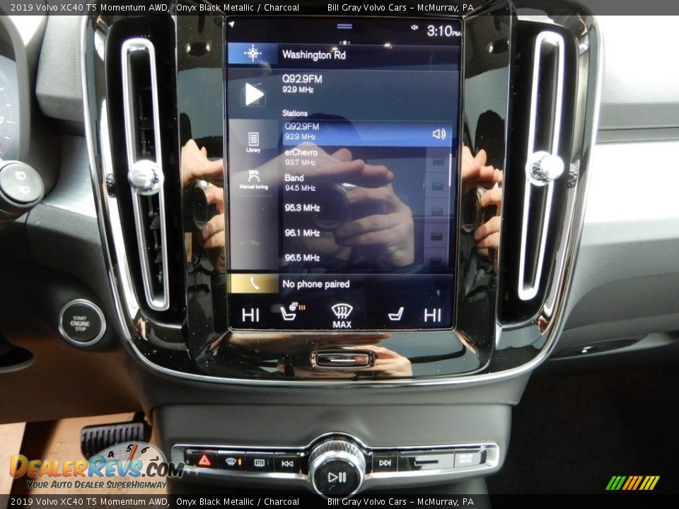 2019 Volvo XC40 T5 Momentum AWD Onyx Black Metallic / Charcoal Photo #15