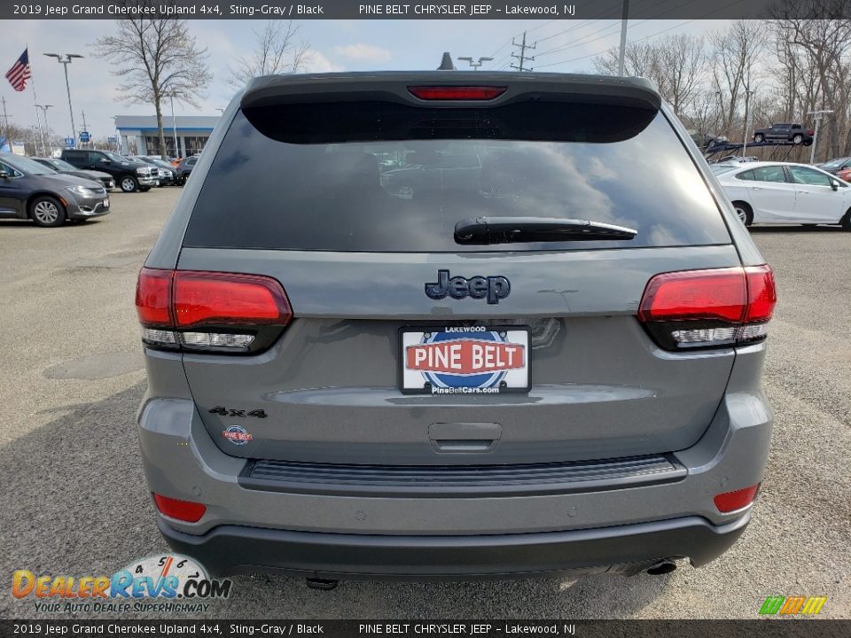 2019 Jeep Grand Cherokee Upland 4x4 Sting-Gray / Black Photo #5