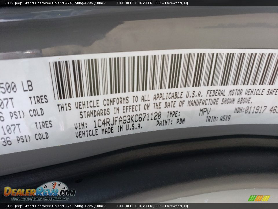 2019 Jeep Grand Cherokee Upland 4x4 Sting-Gray / Black Photo #9