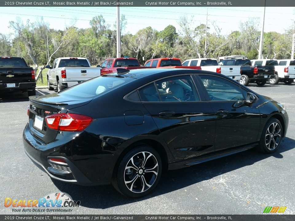 2019 Chevrolet Cruze LT Mosaic Black Metallic / Jet Black/­Galvanized Photo #5