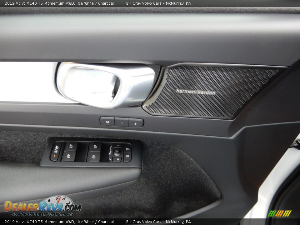 2019 Volvo XC40 T5 Momentum AWD Ice White / Charcoal Photo #10