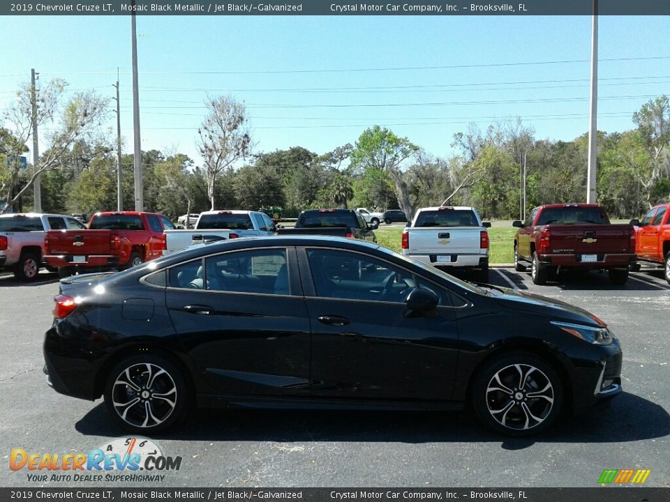 2019 Chevrolet Cruze LT Mosaic Black Metallic / Jet Black/­Galvanized Photo #6