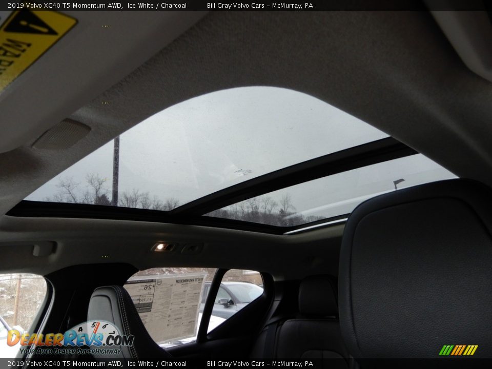 2019 Volvo XC40 T5 Momentum AWD Ice White / Charcoal Photo #12