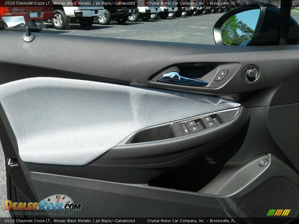 2019 Chevrolet Cruze LT Mosaic Black Metallic / Jet Black/­Galvanized Photo #17
