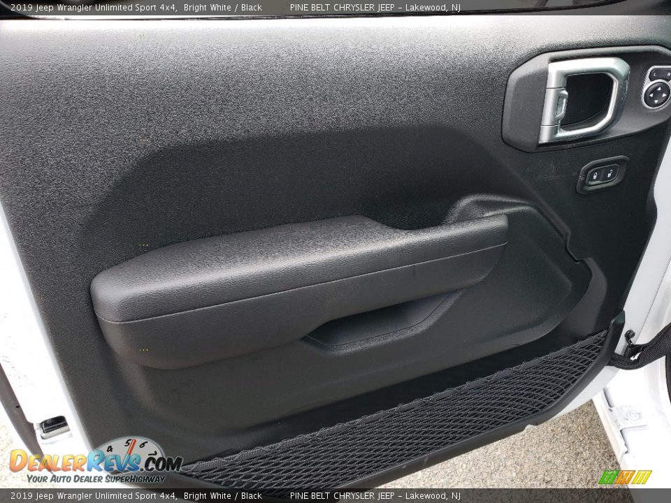 2019 Jeep Wrangler Unlimited Sport 4x4 Bright White / Black Photo #8