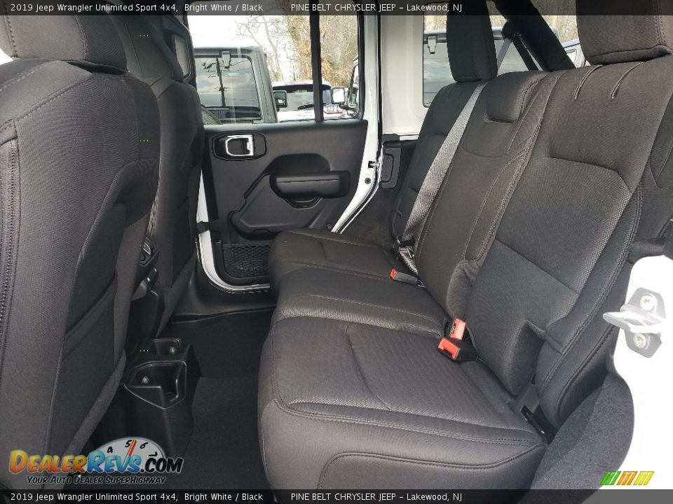 2019 Jeep Wrangler Unlimited Sport 4x4 Bright White / Black Photo #6