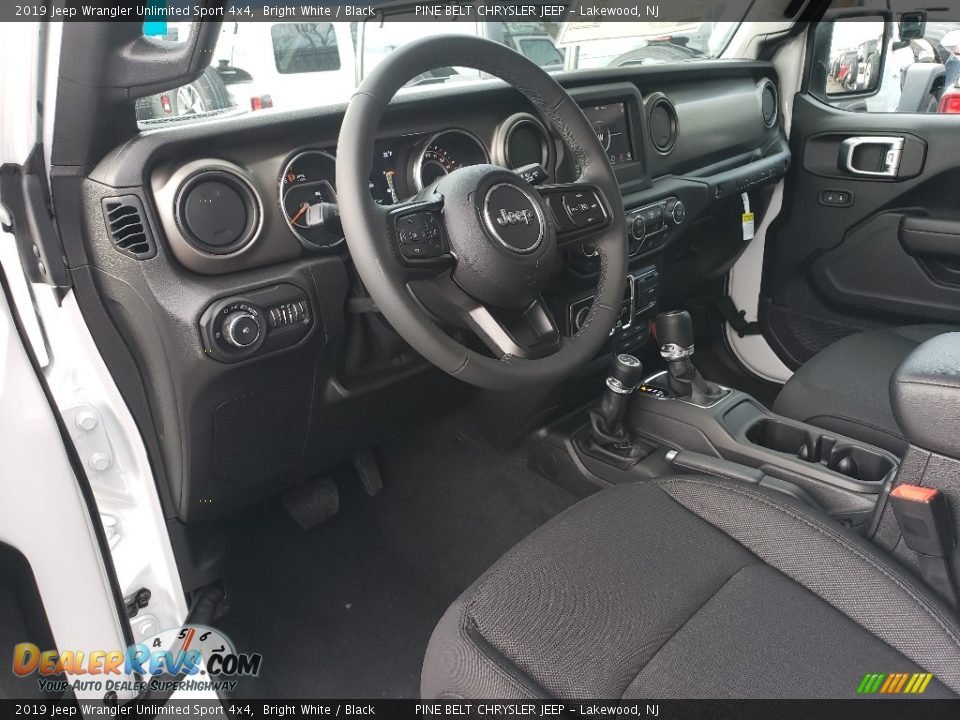 2019 Jeep Wrangler Unlimited Sport 4x4 Bright White / Black Photo #7