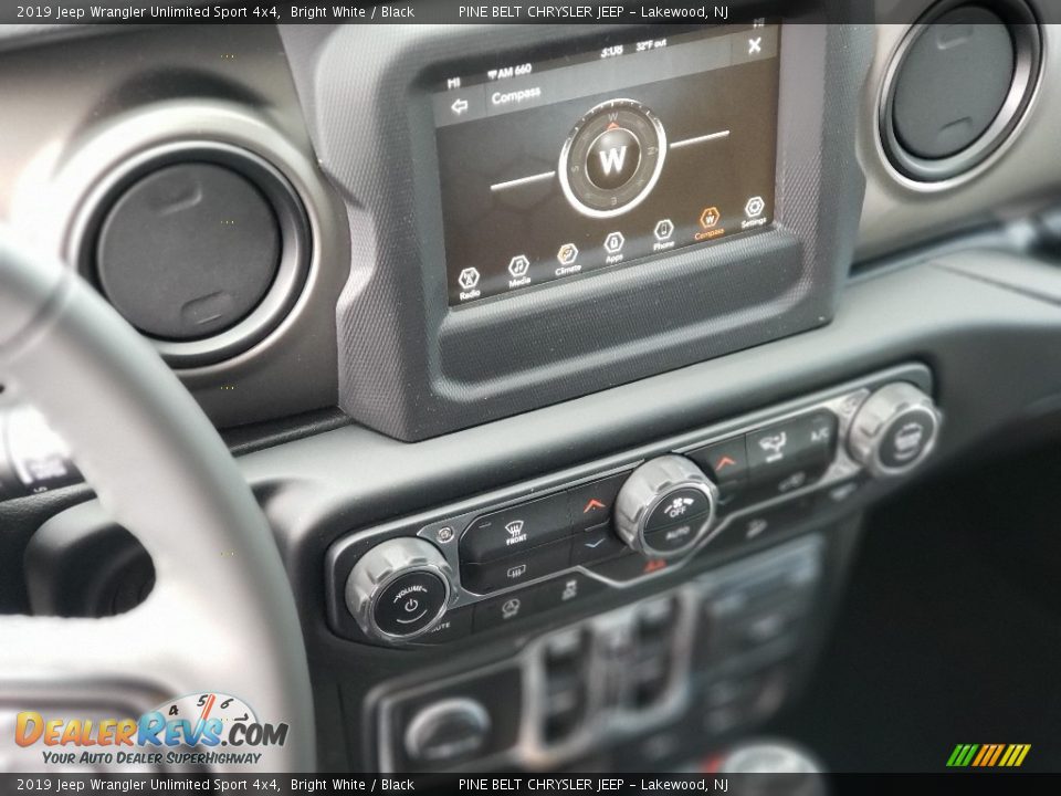 2019 Jeep Wrangler Unlimited Sport 4x4 Bright White / Black Photo #10