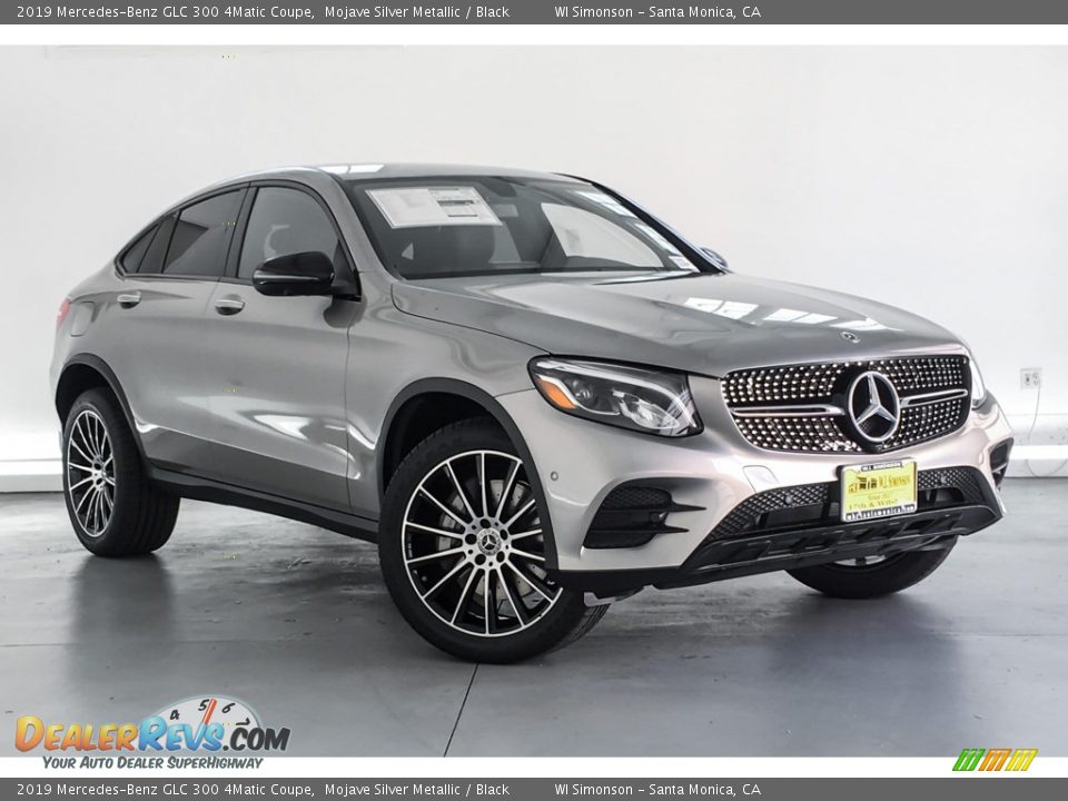 Front 3/4 View of 2019 Mercedes-Benz GLC 300 4Matic Coupe Photo #12