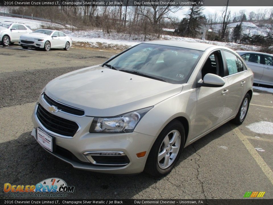 2016 Chevrolet Cruze Limited LT Champagne Silver Metallic / Jet Black Photo #16