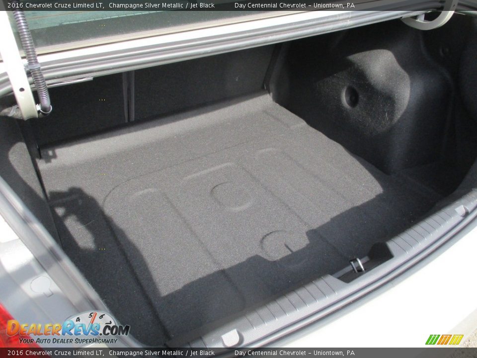 2016 Chevrolet Cruze Limited LT Champagne Silver Metallic / Jet Black Photo #20