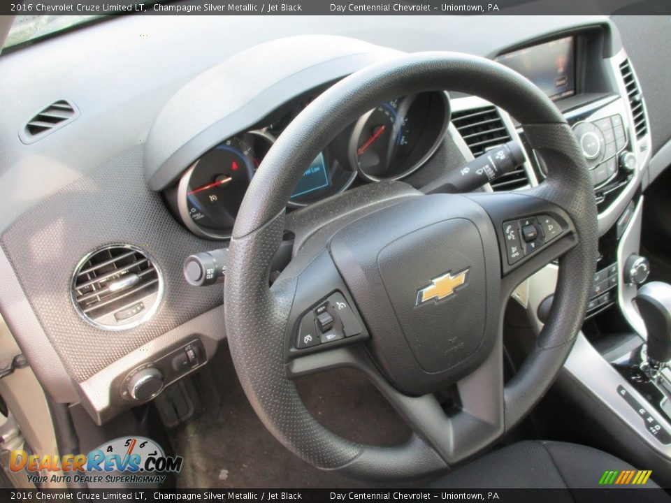 2016 Chevrolet Cruze Limited LT Champagne Silver Metallic / Jet Black Photo #28