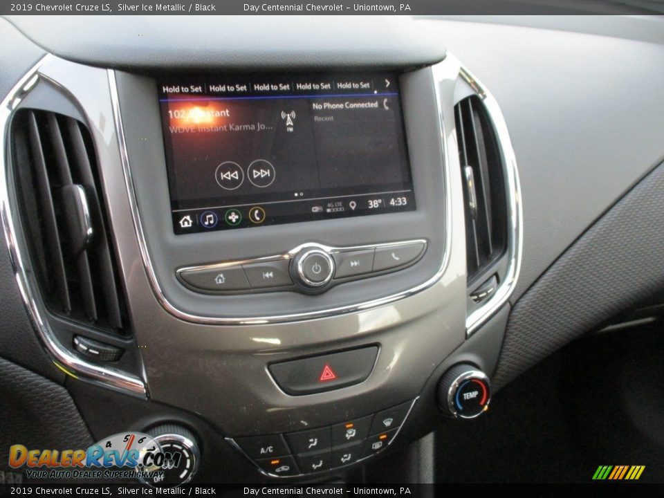 2019 Chevrolet Cruze LS Silver Ice Metallic / Black Photo #3