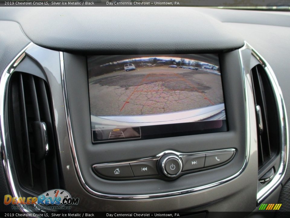 2019 Chevrolet Cruze LS Silver Ice Metallic / Black Photo #4