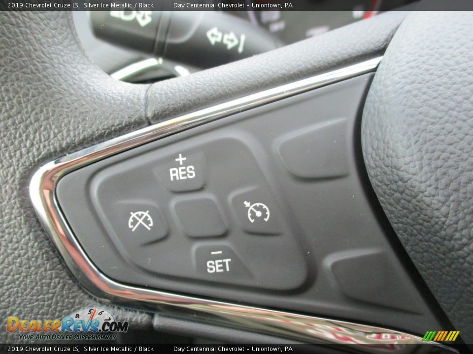 2019 Chevrolet Cruze LS Silver Ice Metallic / Black Photo #5