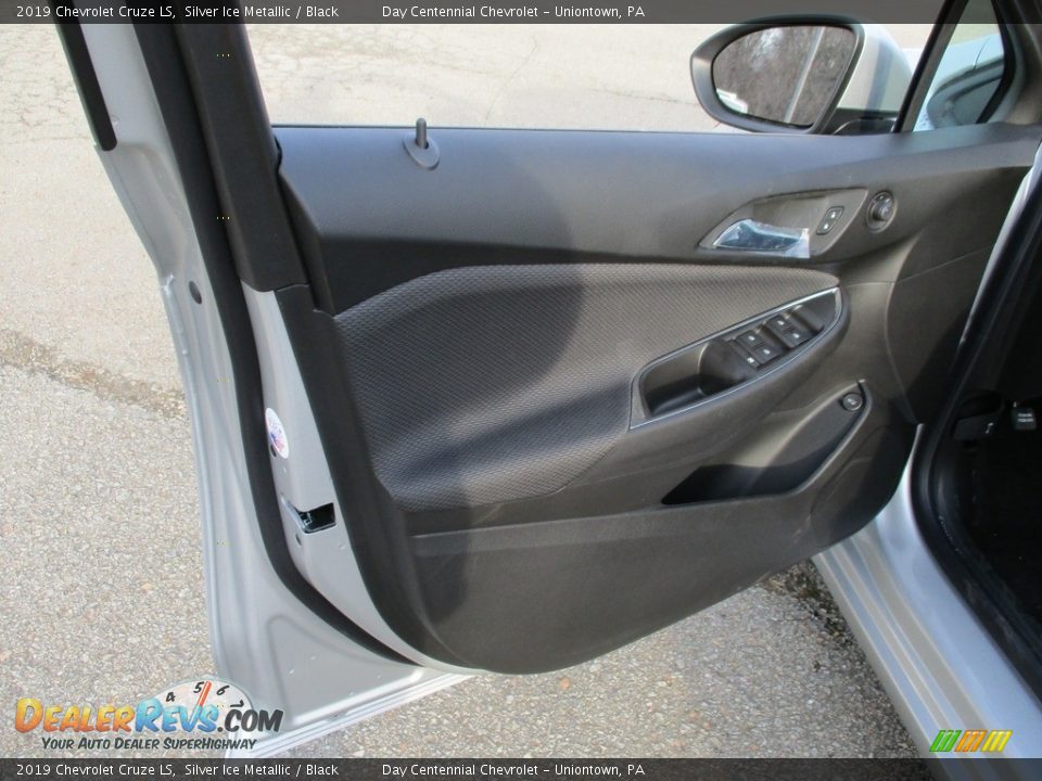 2019 Chevrolet Cruze LS Silver Ice Metallic / Black Photo #10