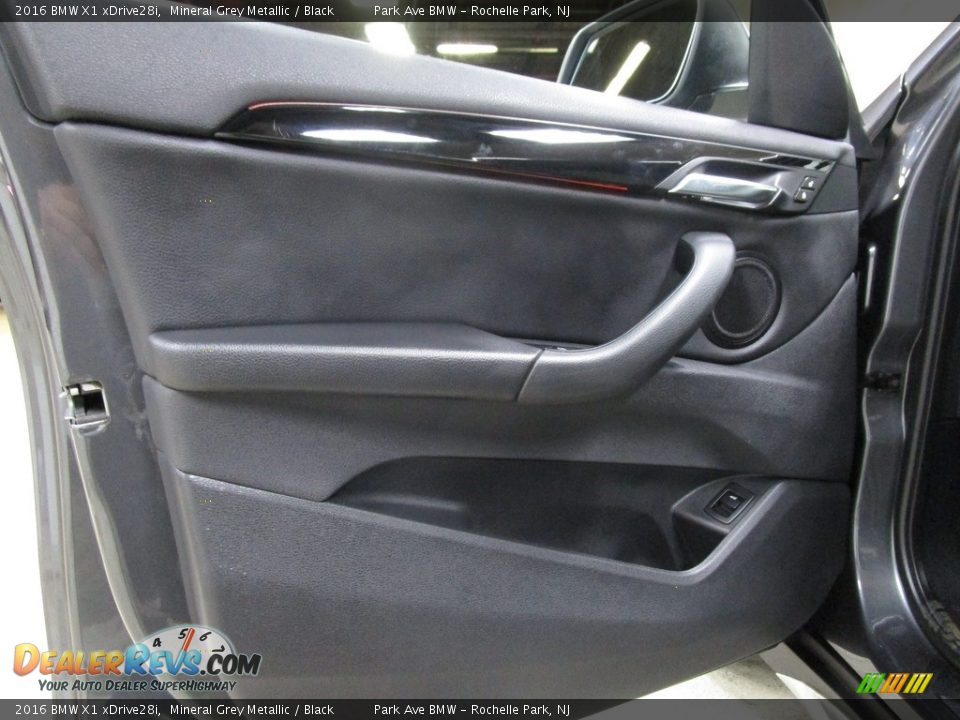 2016 BMW X1 xDrive28i Mineral Grey Metallic / Black Photo #7