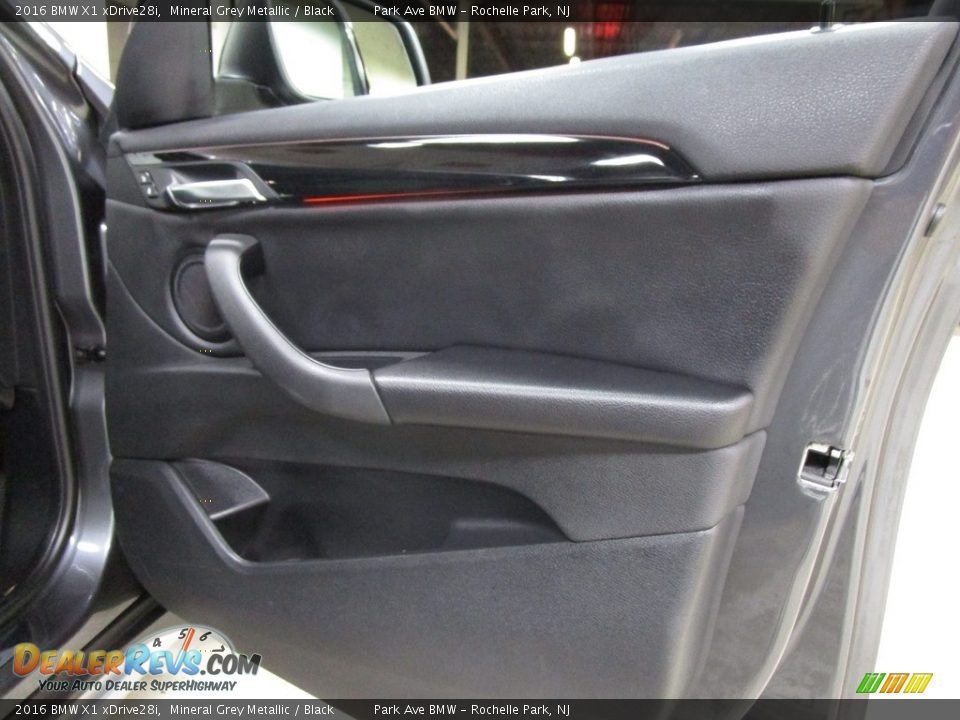 2016 BMW X1 xDrive28i Mineral Grey Metallic / Black Photo #13