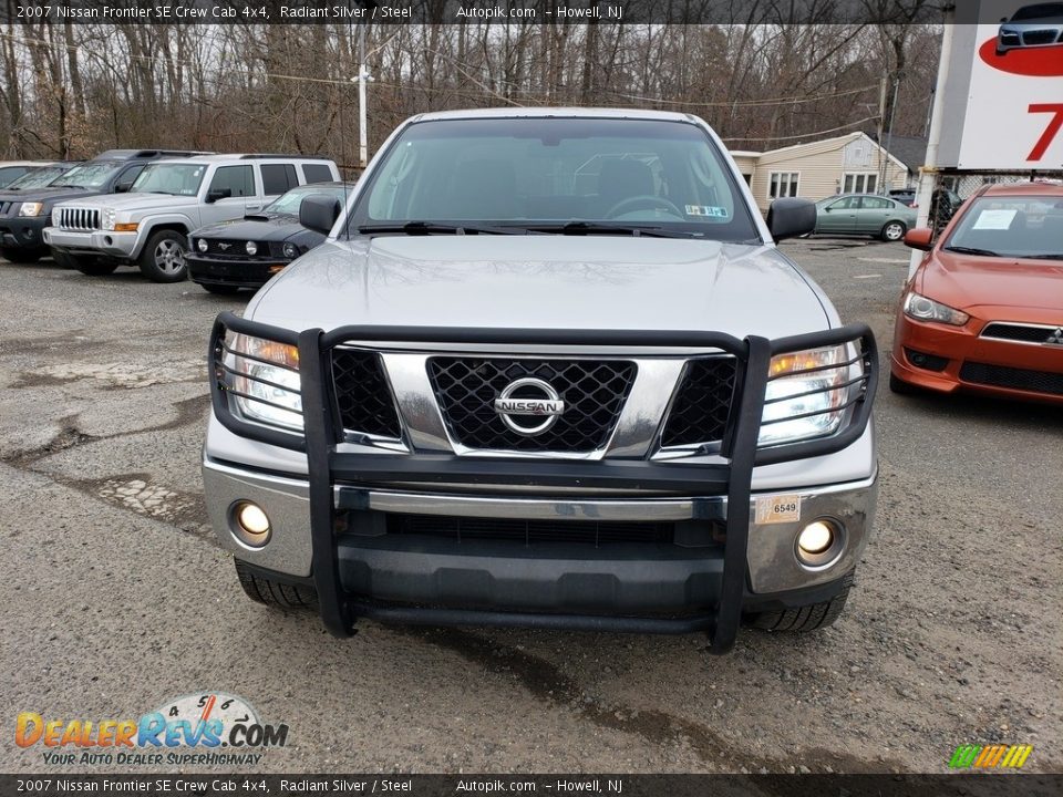 2007 Nissan Frontier SE Crew Cab 4x4 Radiant Silver / Steel Photo #7