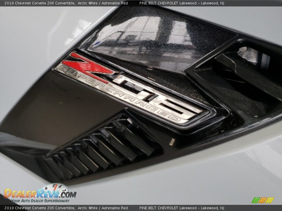 2019 Chevrolet Corvette Z06 Convertible Arctic White / Adrenaline Red Photo #11