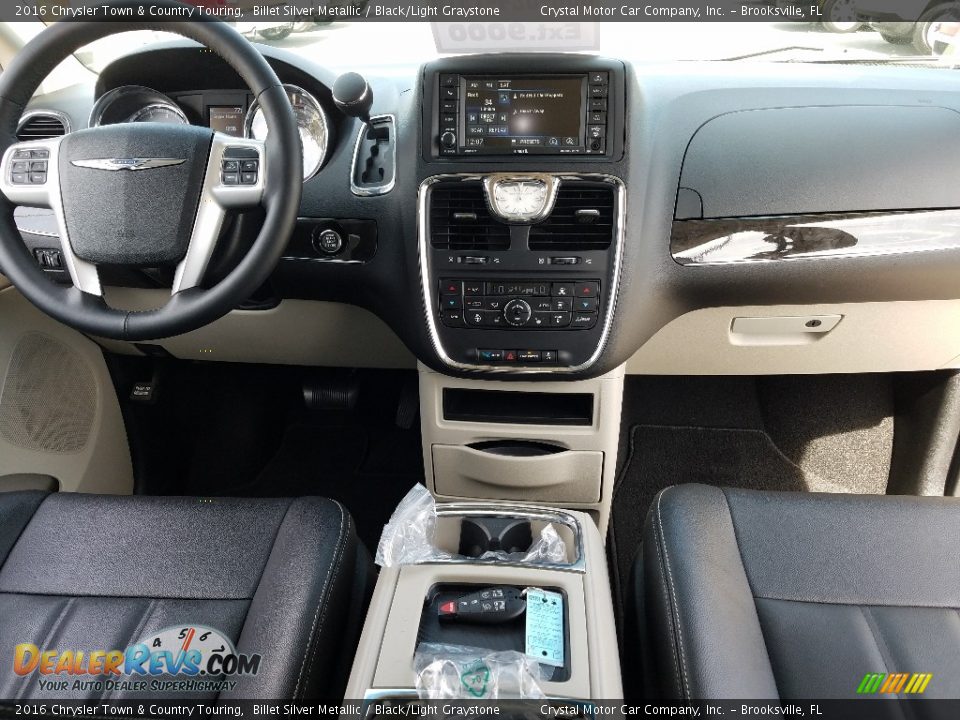 2016 Chrysler Town & Country Touring Billet Silver Metallic / Black/Light Graystone Photo #13