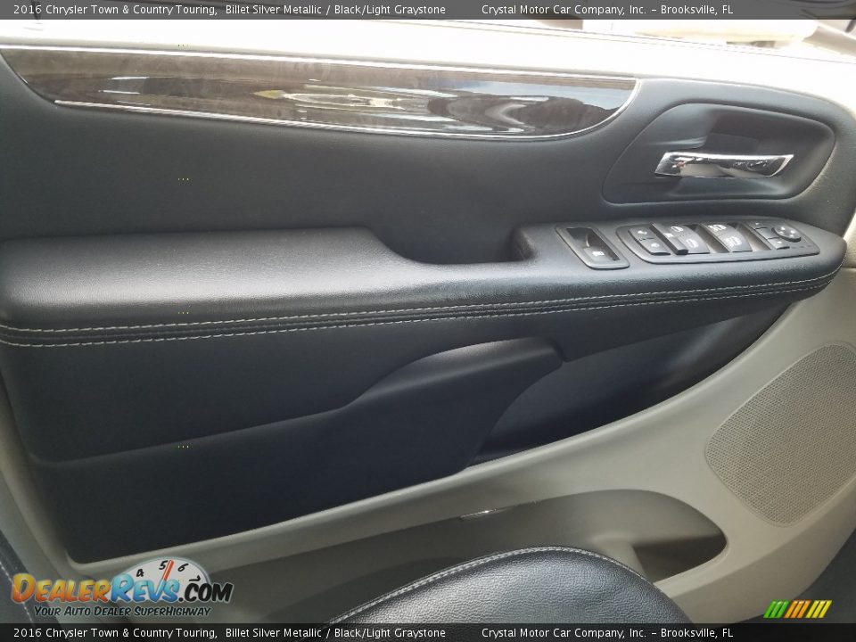 2016 Chrysler Town & Country Touring Billet Silver Metallic / Black/Light Graystone Photo #18