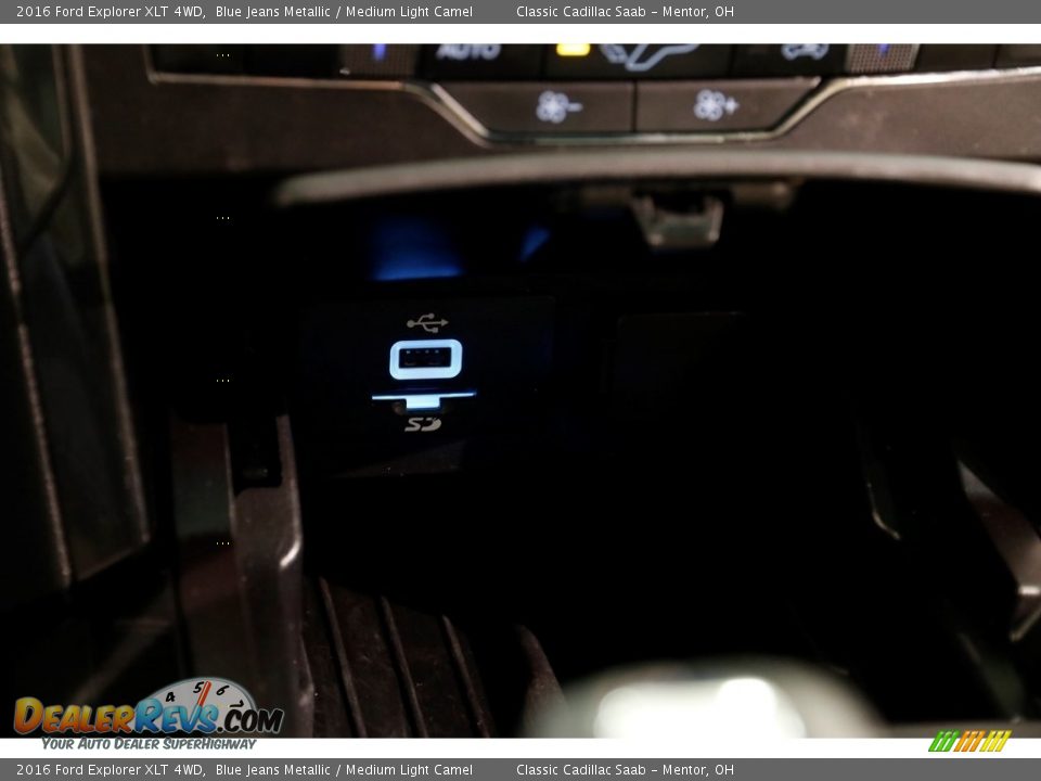 2016 Ford Explorer XLT 4WD Blue Jeans Metallic / Medium Light Camel Photo #17