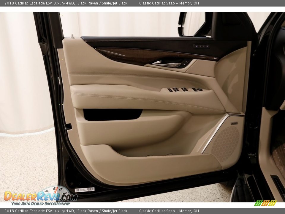 2018 Cadillac Escalade ESV Luxury 4WD Black Raven / Shale/Jet Black Photo #4