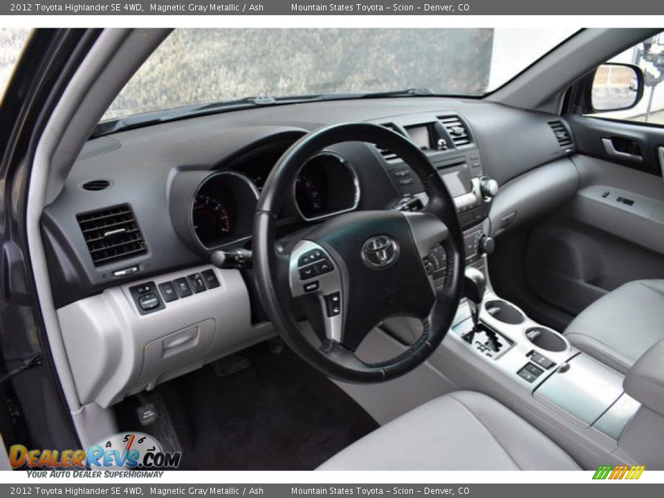 2012 Toyota Highlander SE 4WD Magnetic Gray Metallic / Ash Photo #9