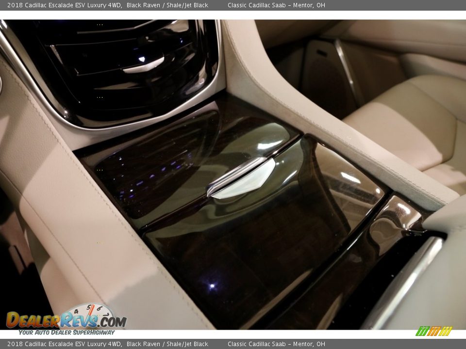 2018 Cadillac Escalade ESV Luxury 4WD Black Raven / Shale/Jet Black Photo #20
