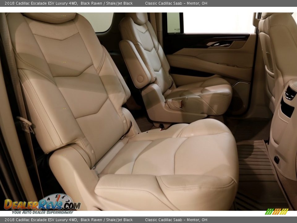 2018 Cadillac Escalade ESV Luxury 4WD Black Raven / Shale/Jet Black Photo #23