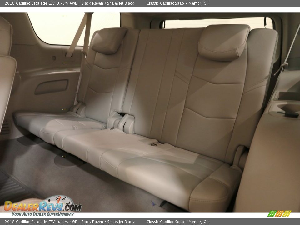 2018 Cadillac Escalade ESV Luxury 4WD Black Raven / Shale/Jet Black Photo #26
