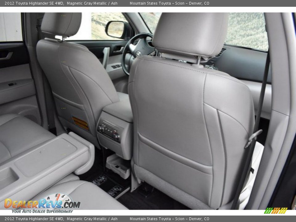 2012 Toyota Highlander SE 4WD Magnetic Gray Metallic / Ash Photo #21