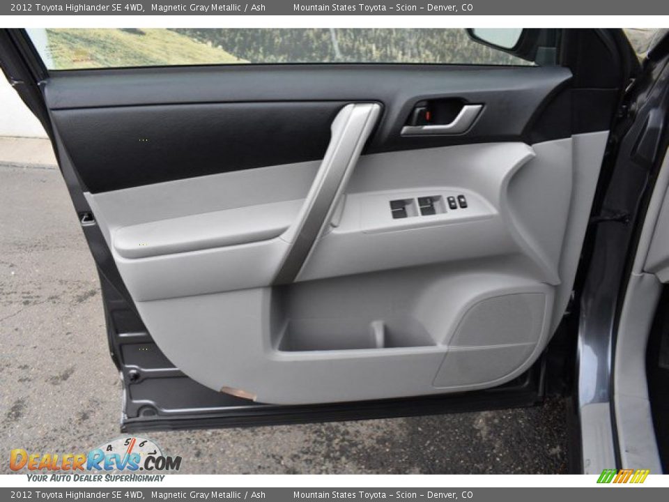 2012 Toyota Highlander SE 4WD Magnetic Gray Metallic / Ash Photo #26