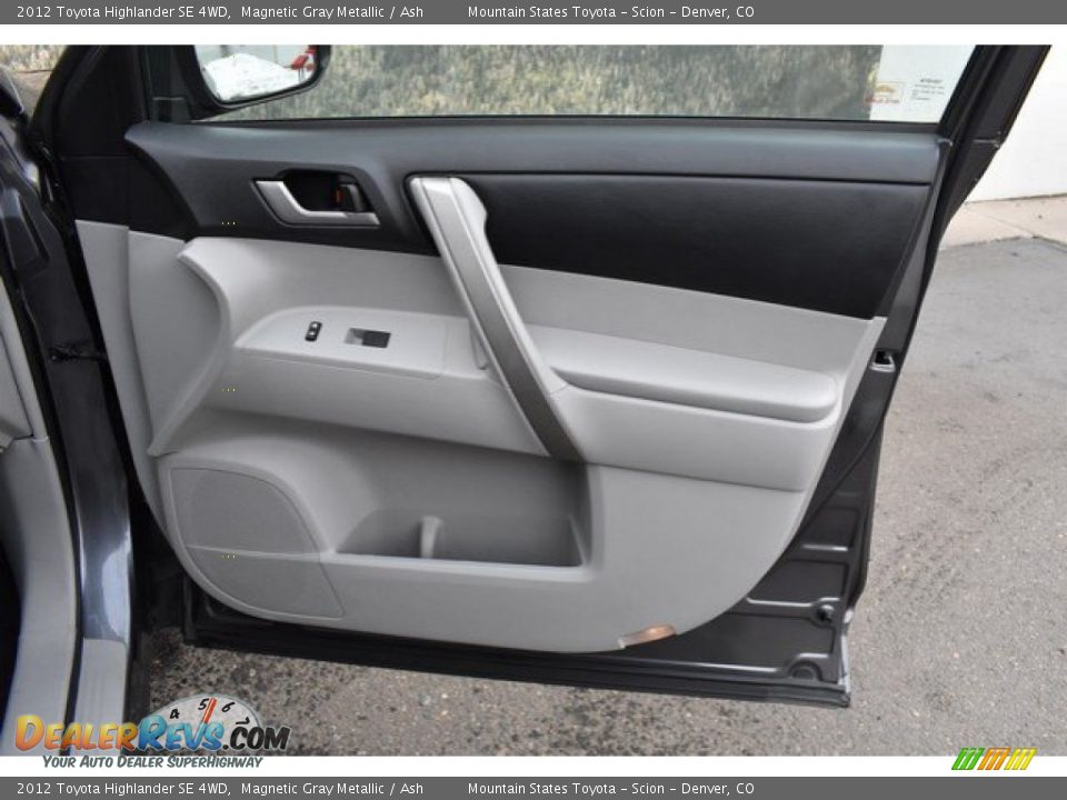 2012 Toyota Highlander SE 4WD Magnetic Gray Metallic / Ash Photo #27