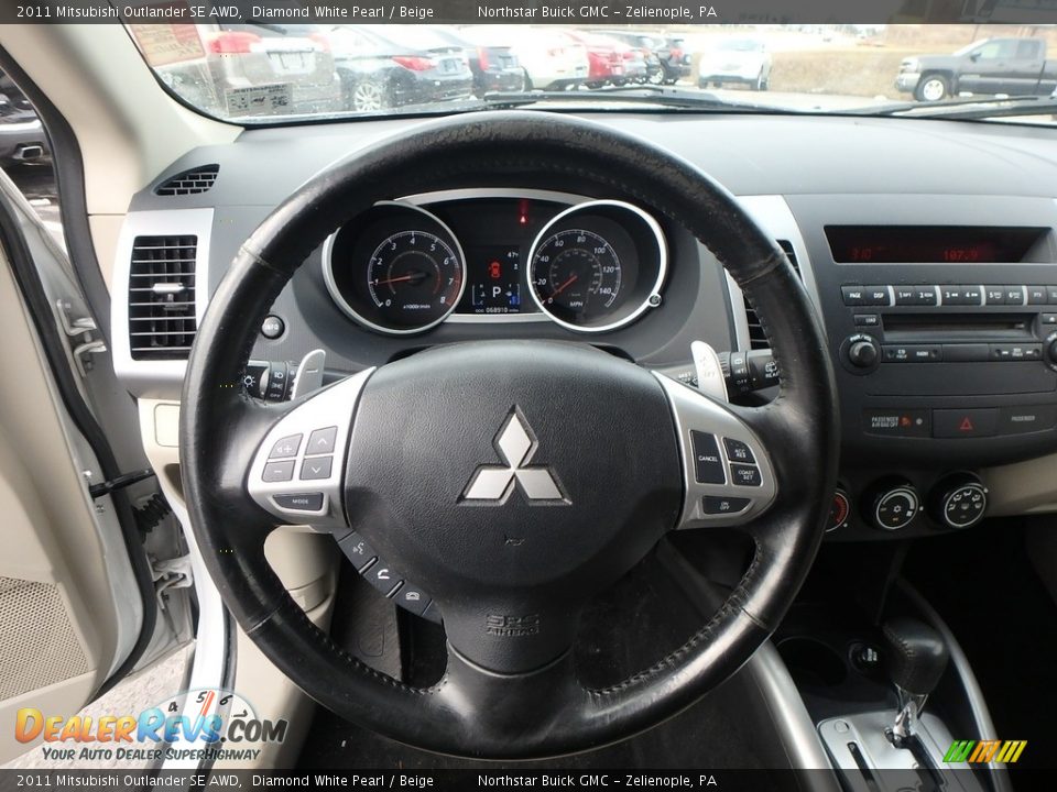 2011 Mitsubishi Outlander SE AWD Diamond White Pearl / Beige Photo #23