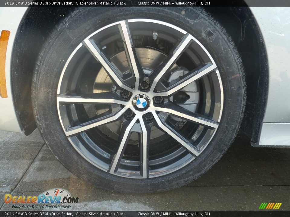 2019 BMW 3 Series 330i xDrive Sedan Glacier Silver Metallic / Black Photo #3