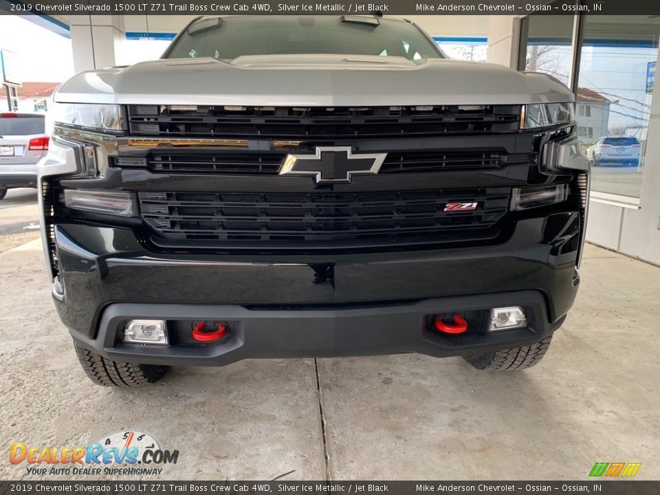 2019 Chevrolet Silverado 1500 LT Z71 Trail Boss Crew Cab 4WD Silver Ice Metallic / Jet Black Photo #4