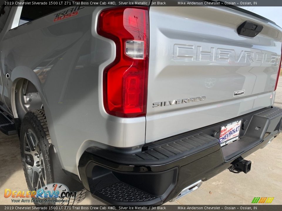 2019 Chevrolet Silverado 1500 LT Z71 Trail Boss Crew Cab 4WD Silver Ice Metallic / Jet Black Photo #7