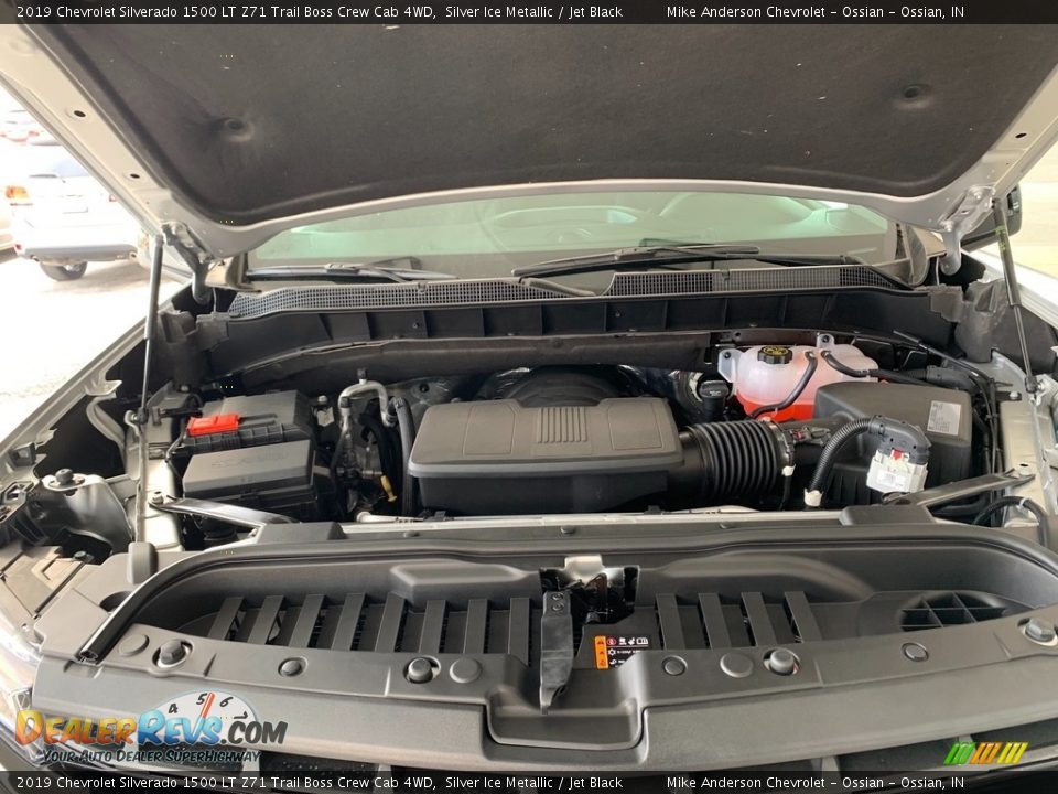 2019 Chevrolet Silverado 1500 LT Z71 Trail Boss Crew Cab 4WD Silver Ice Metallic / Jet Black Photo #18