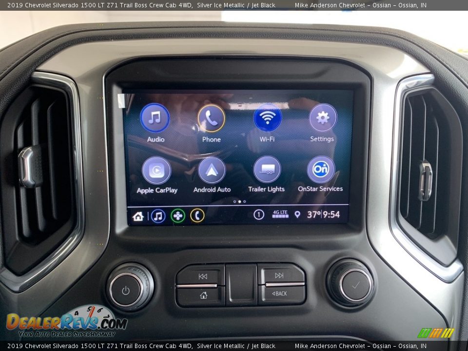 2019 Chevrolet Silverado 1500 LT Z71 Trail Boss Crew Cab 4WD Silver Ice Metallic / Jet Black Photo #32