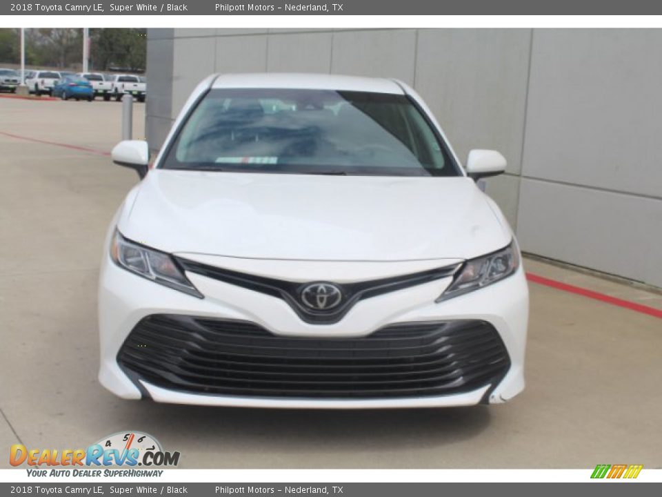 2018 Toyota Camry LE Super White / Black Photo #3