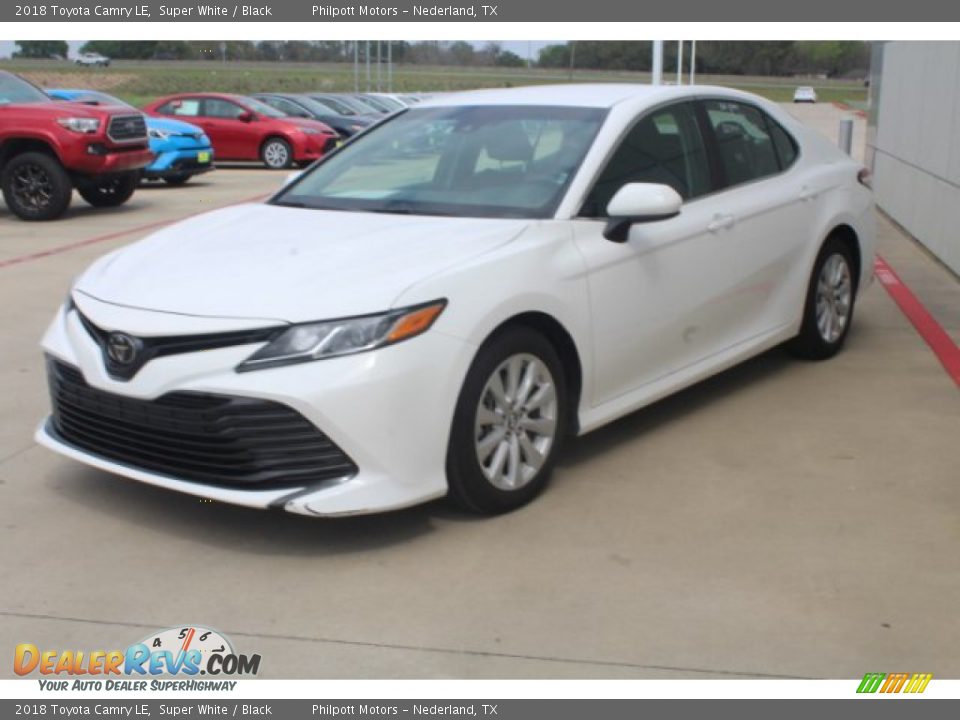 2018 Toyota Camry LE Super White / Black Photo #4