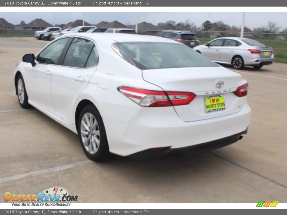2018 Toyota Camry LE Super White / Black Photo #6
