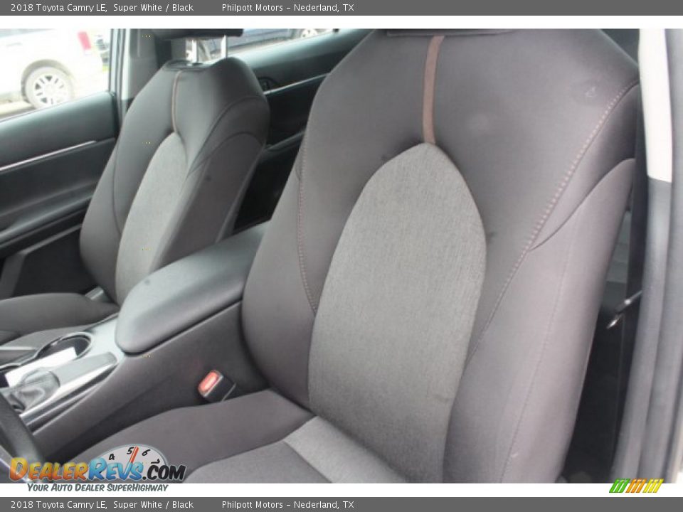 2018 Toyota Camry LE Super White / Black Photo #10