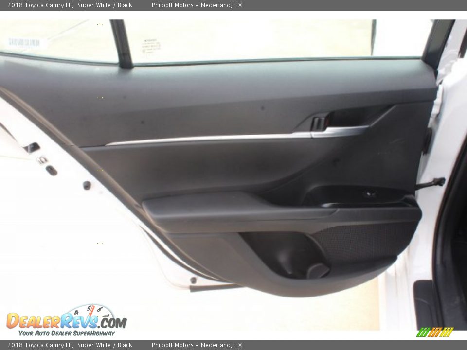 2018 Toyota Camry LE Super White / Black Photo #17